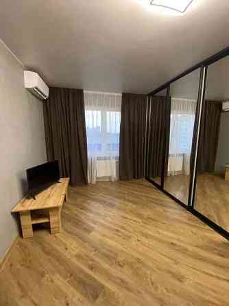 Оренда Квартира 1-кімнатна, 25/7 поверх на ул. Бориса Гмыри Київ