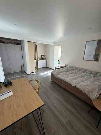 Продаж Квартира 1-кімнатна, 2/9 поверх на Космодромная ул., 8 Дніпро