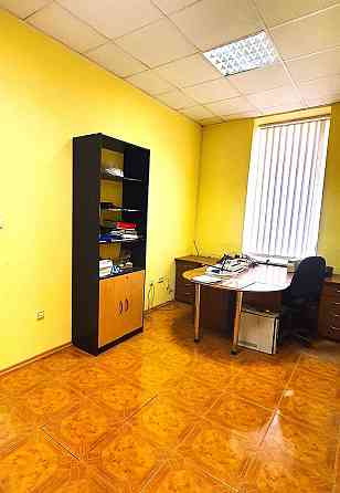 Продаж Квартира 3-кімнатна, 1/4 поверх на Антоновича вул., д. 59 Київ