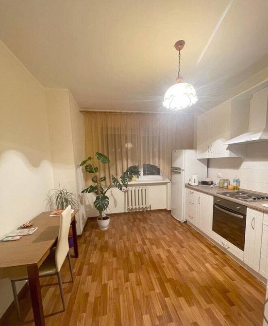 Оренда Квартира 1-кімнатна на Верховного Совета бульв., 14-б Київ - фото 1