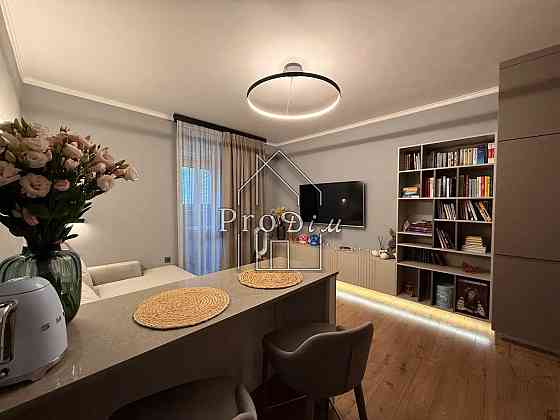 Продаж Гараж/паркомісце на Микільсько-Слобідська вул., 8 9/25 поверх Київ