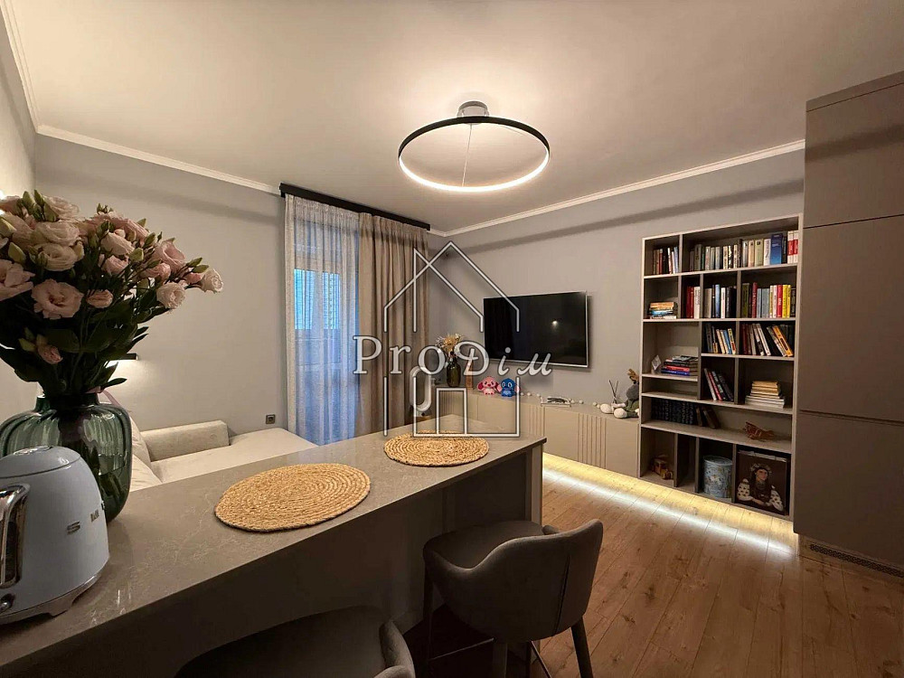 Продаж Гараж/паркомісце на Микільсько-Слобідська вул., 8 9/25 поверх Київ - фото 1