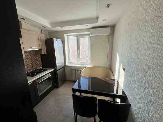 Продаж Квартира 2-кімнатна, 6/9 поверх на Сержа Лифаря вул., д. 17 Київ