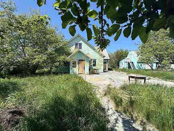 Продаж двоповерхового будинка 139м2 с. Плесецьке 