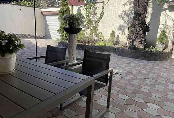 Продам триповерховий будинок на 12-й ст.Великого Фонтану вулиці Гаршина Одесса