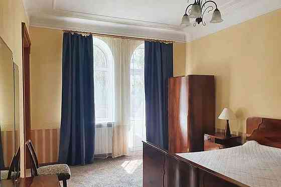 Оренда Квартира 2-кімнатна, 4/6 поверх на бул. Тараса Шевченко Kiev