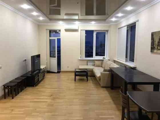 Оренда Квартира 2-кімнатна, 21/25 поверх на ул. Срибнокильская Київ