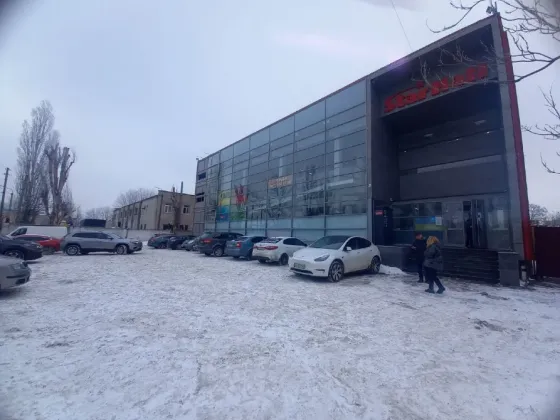 Здається Приміщення вільного призначення площа 1510 кв.м Дніпро Вул. Космічна Дніпро