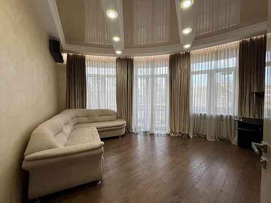 Продаж Квартира 3-кімнатна, 3/4 поверх на Садиковская ул., 1 Одесса