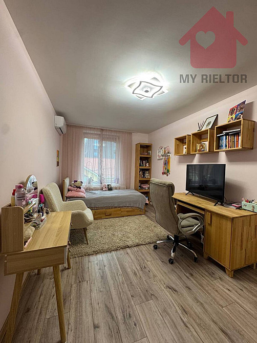 Сучасний будинок з сонячними панелями та гаражем у новому районі. Uzhhorod - photo 15