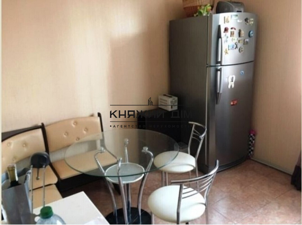 Продажа 2-х этажного дома в с. Подгорцы. № 2210677  - фото 9