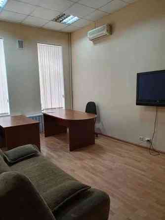 Оренда Квартира 3-кімнатна, 1/5 поверх на ул. Саксаганского Kiev