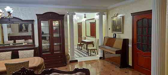 Оренда Квартира 3-кімнатна, 7/9 поверх на Введенская ул., 29/58 Киев