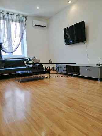 Оренда Квартира 2-кімнатна, 4/7 поверх на Костельная ул. Киев