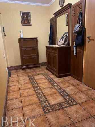 Продаж Квартира 3-кімнатна, 1/5 поверх на Аврама Лінкольна Львів