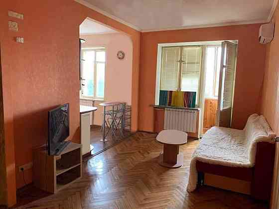 Оренда Квартира 2-кімнатна, 2/5 поверх на Кудри Ивана ул., 37 Киев