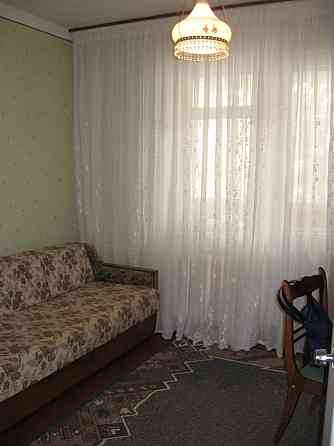 Продаж Квартира 5-кімнатна, 1/9 поверх на Маяковского Владимира вул., д. 4 Київ