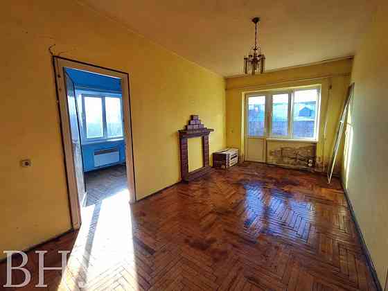 Продаж Квартира 2-кімнатна, 5/5 поверх на Проспект Свободи Ужгород