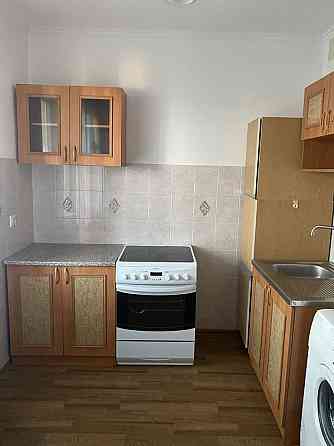 Оренда Квартира 1-кімнатна, 15/16 поверх на Ялтинська, 15 Київ