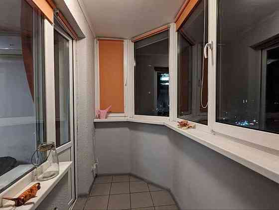 Оренда Квартира 1-кімнатна, 14/25 поверх на Драгоманова ул., 6/1 Київ