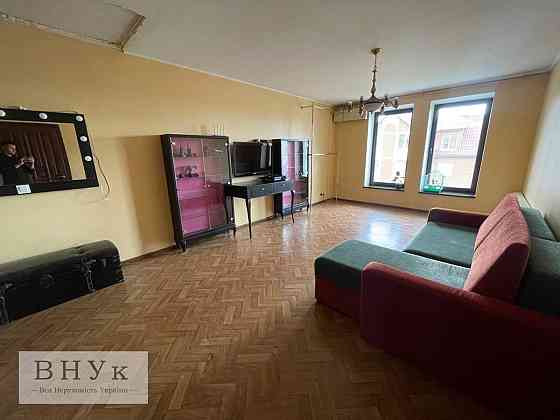 Продаж Квартира 5-кімнатна, 5/6 поверх на вул. Вільхова Ternopil'