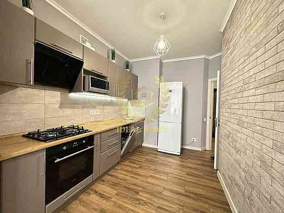 Продаж Квартира 2-кімнатна на Боголюбова ул., 34 