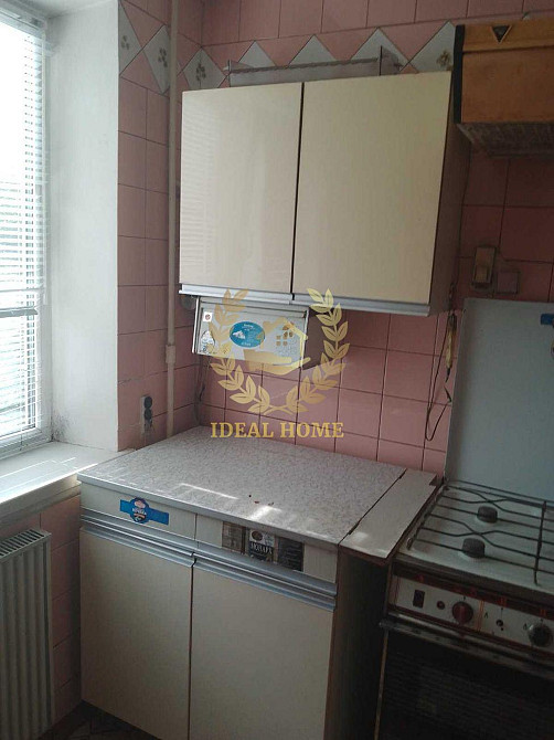 Продаж 2к квартири під ремонт масив Новобіличі, метро Академмістечко Киев - изображение 1