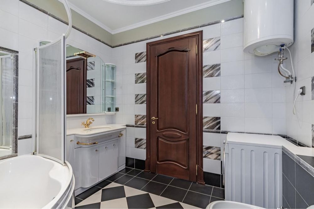 Продаж Квартира 4-кімнатна, 5/9 поверх на Гончара Олеся вул., д. 26 Kiev - photo 16