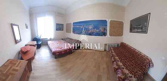 Оренда Квартира 3-кімнатна, 3/5 поверх на вул. Прорізна Київ