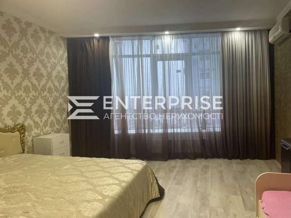Продаж Квартира 1-кімнатна, 13/24 поверх на вул. Ушакова Николая Київ - фото 1