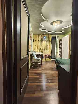 Продаж Квартира 3-кімнатна, 4/12 поверх на вул. Салтівське Харків