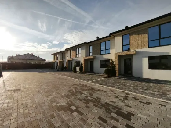 Продаж 2-поверховий Будинок з ділянкою 1.5 сот 135 кв.м 4 кімн. на Дулова Минай