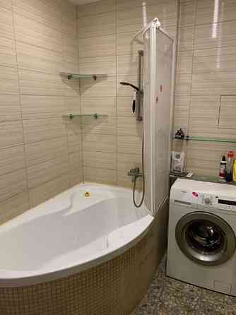 Оренда Квартира 2-кімнатна на Харьковское шоссе, 58Б Киев