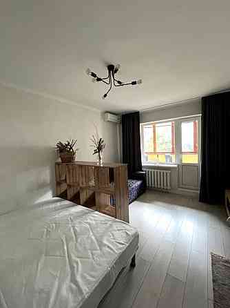 Оренда Квартира 1-кімнатна, 3/16 поверх на Анни Ахматової, 16 Г Киев