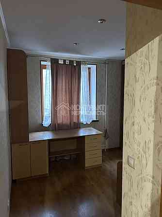 Продаж Квартира 3-кімнатна, 9/10 поверх на вул. Клочківська Харьков