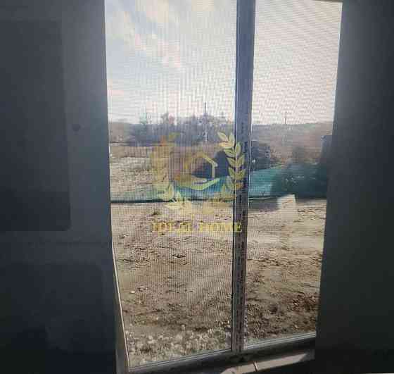 Продаж Будинок 3-кімнатний на Лесная ул., 24 