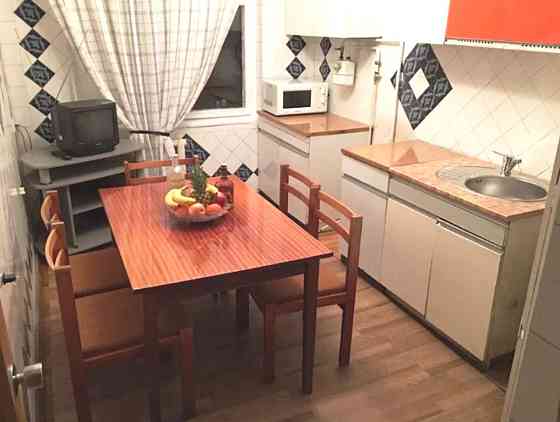 Трехкомнатная квартира в районе площади Толбухина Одеса