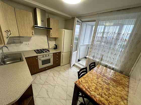 Оренда Квартира 2-кімнатна, 13/17 поверх на Павла Тичини, 20 Kiev