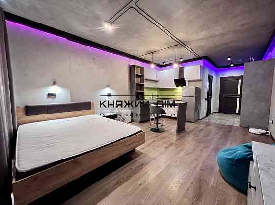 Оренда Квартира 1-кімнатна, 27/28 поверх на Бажана Николая просп. Kiev