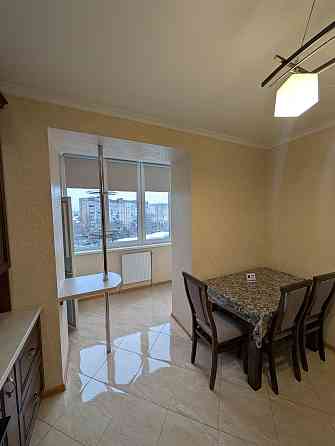 Оренда Квартира 3-кімнатна, 6/10 поверх на Вовчинецька вул., 219 Івано-Франківськ