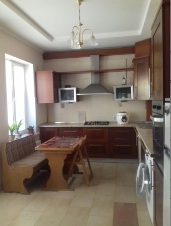 Добротний сучасний будинок для дружньої родини. Одеса