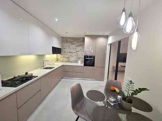 Продаж Квартира 3-кімнатна, 9/12 поверх на Запорожское шоссе, 28 Dnipro