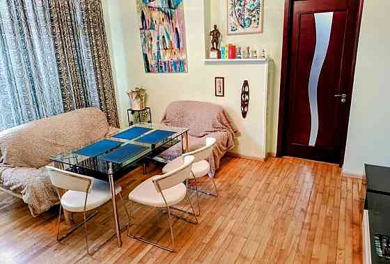 3-кімнатна, Антоновича вул. (Горького), 140, Голосіївський Kiev