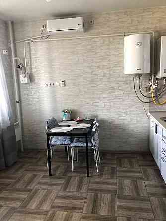 Оренда Квартира 1-кімнатна, 5/10 поверх на Академика Писаржевского ул., 8а Kiev