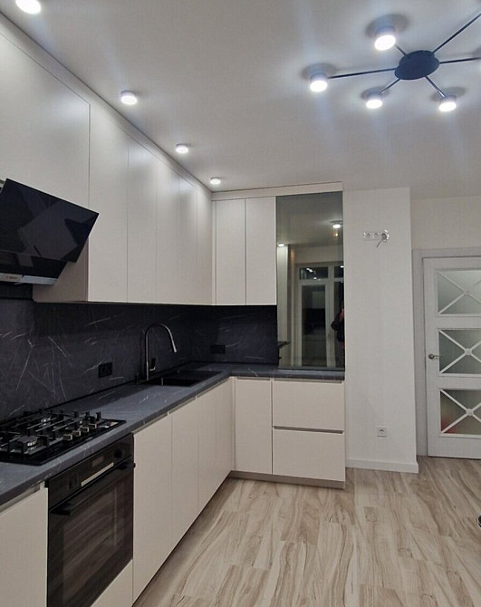 Продаж Квартира 1-кімнатна, 9/10 поверх на вул. Целевича Ю. Ивано-Франковск - изображение 2