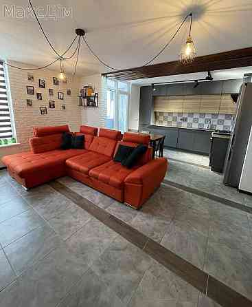 Продаж Гараж/паркомісце на вул. Тролейбусна 10/10 поверх Ternopil'