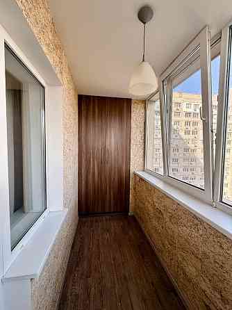 Продаж Квартира 3-кімнатна, 7/16 поверх на Дарницкая ул., 19 Днепр