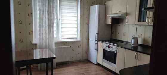 Оренда Квартира 2-кімнатна, 10/25 поверх на ул. Здолбуновская Київ