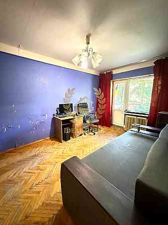 Продаж Квартира 3-кімнатна на Ивана Драча ул. Київ