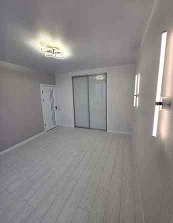 Продаж Квартира 1-кімнатна на ул. Солнечная, 4г Одеса